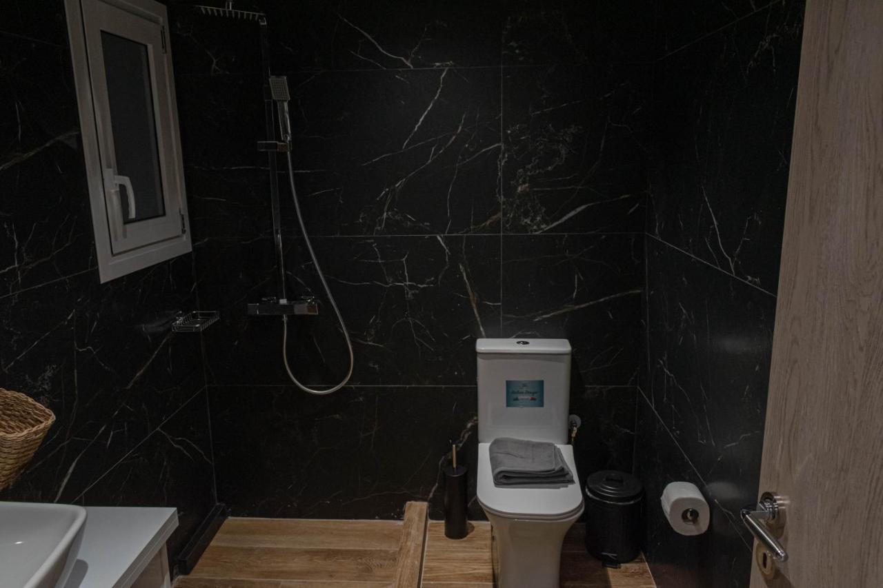 Athens Jacuzzi Apartment Buitenkant foto
